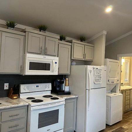 Charming Tiny Home! Close To Oxford, Sardis Lake, Safari Animal Zoo 外观 照片