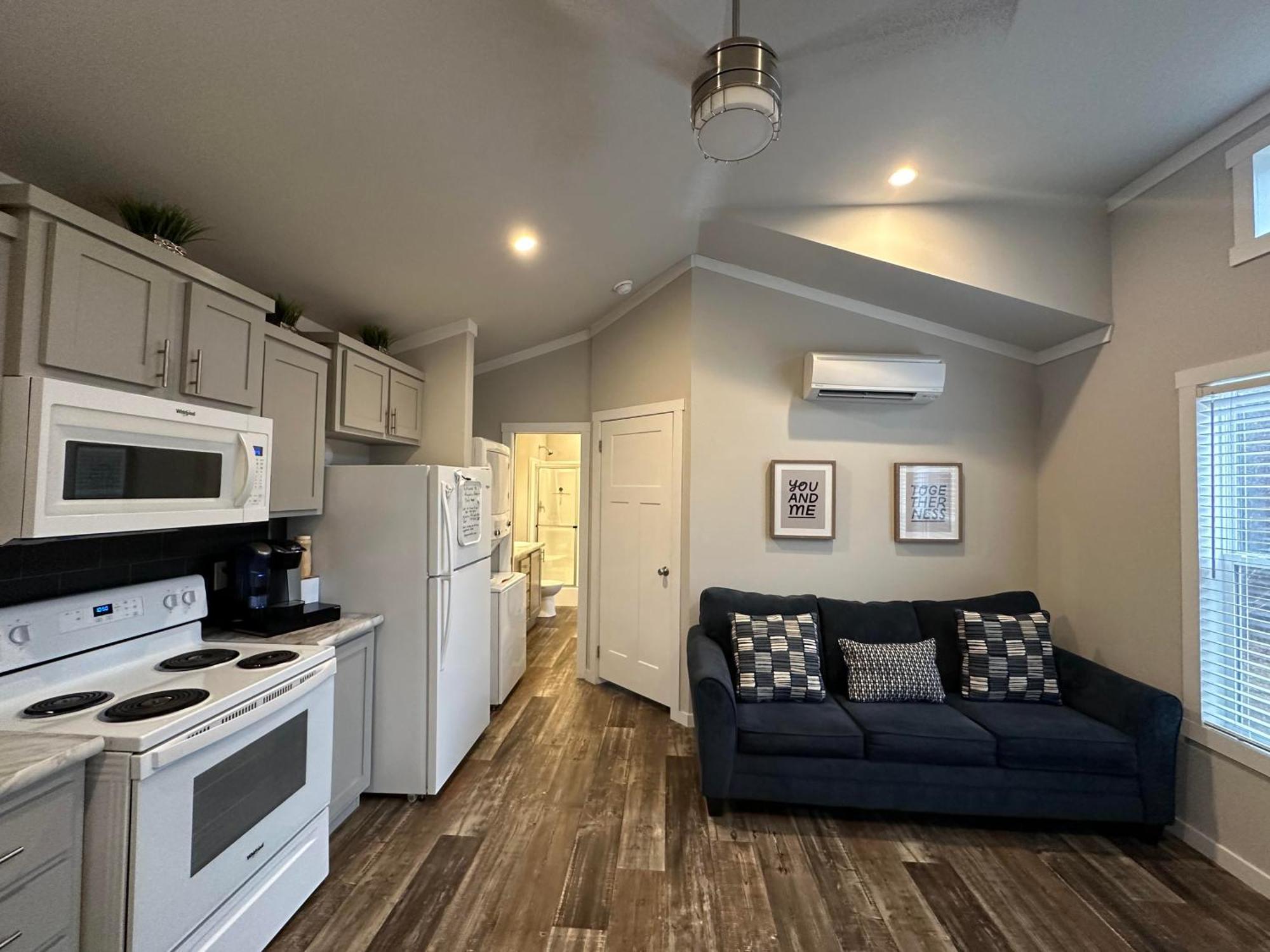 Charming Tiny Home! Close To Oxford, Sardis Lake, Safari Animal Zoo 外观 照片